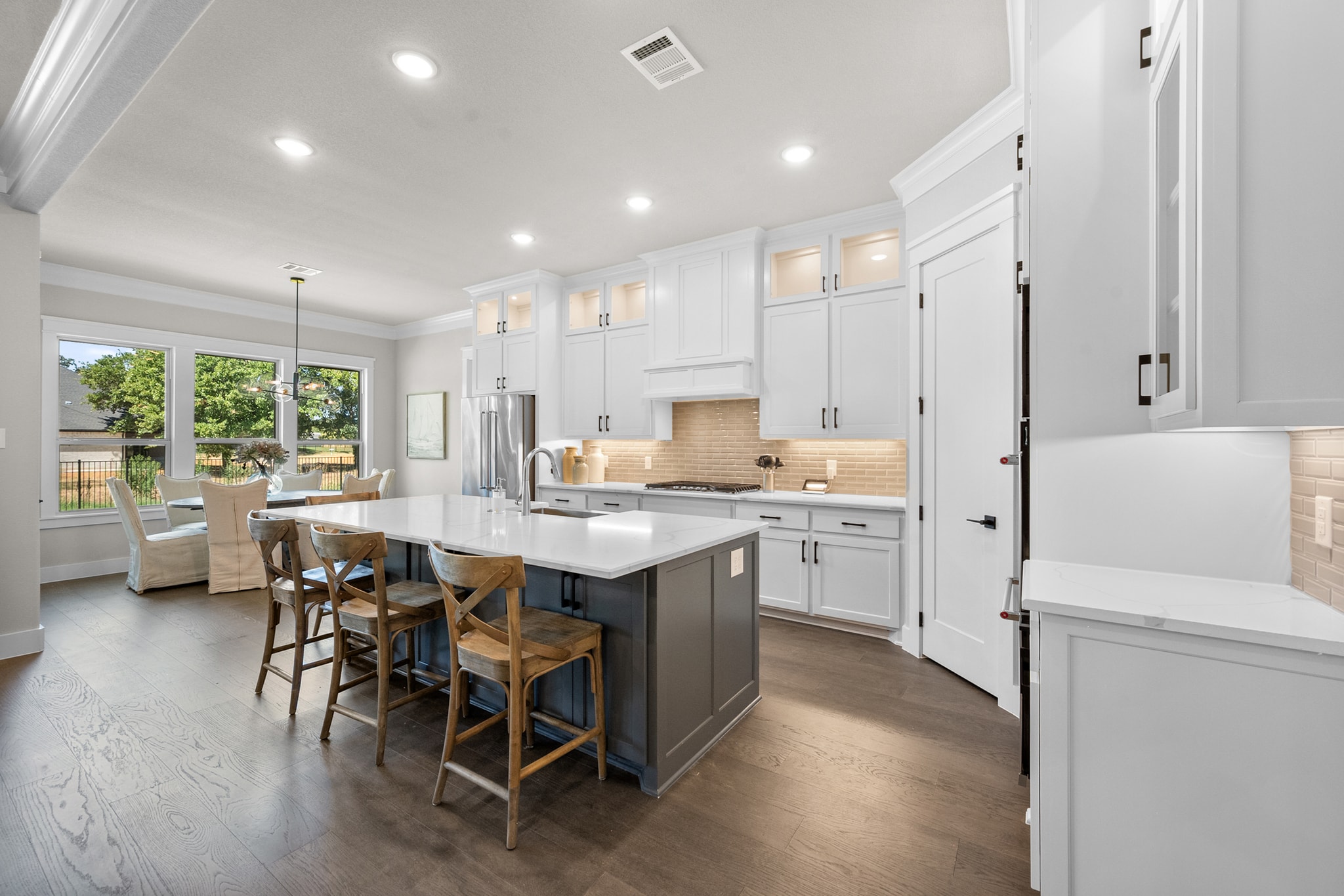 Floor-to-Ceiling Shelving